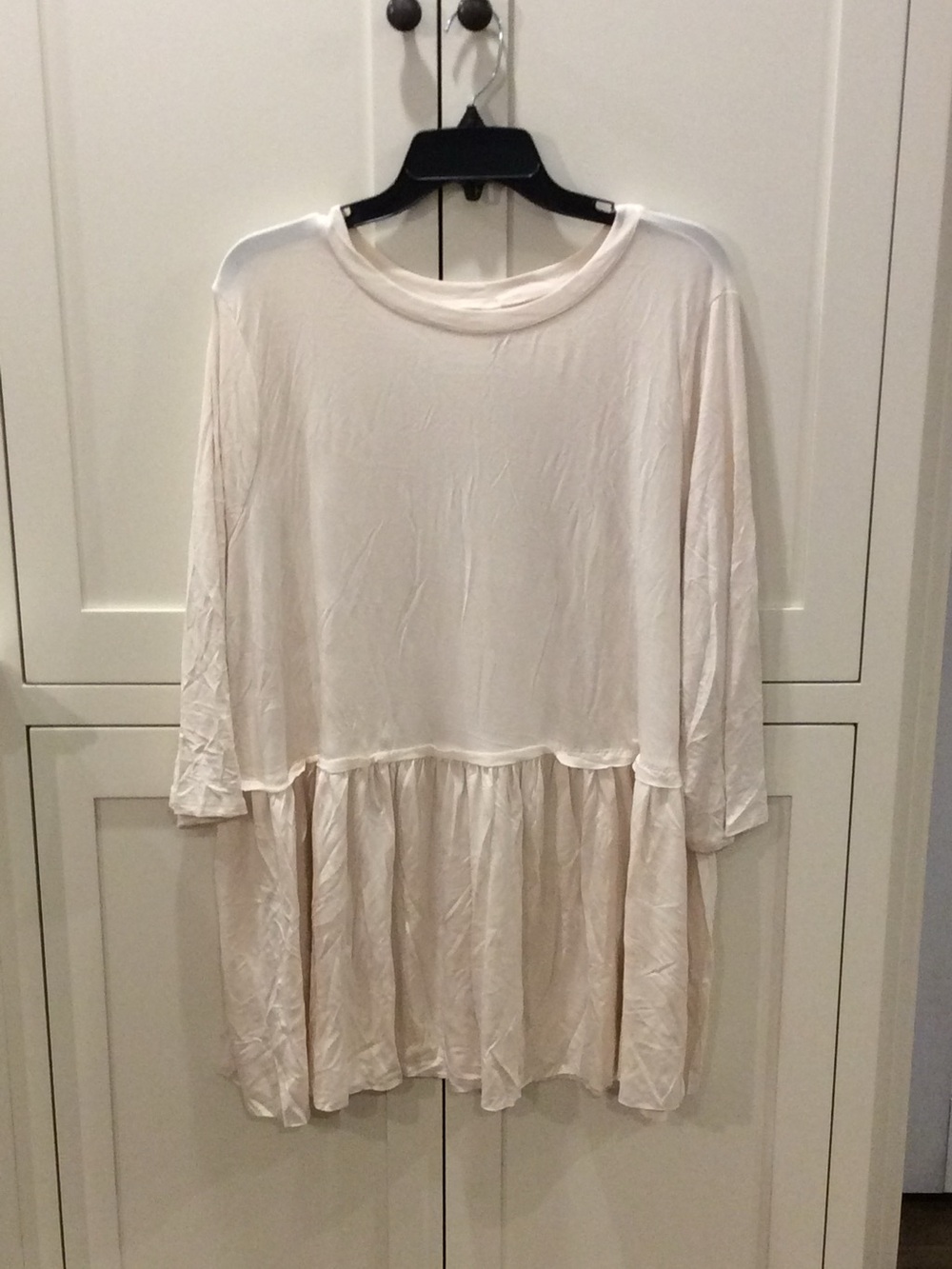 Zenana Outfitters Cream Peplum Tunic Top